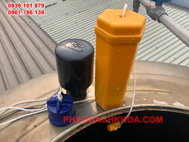 phao điện máy bơm nước tự động Bách Khoa